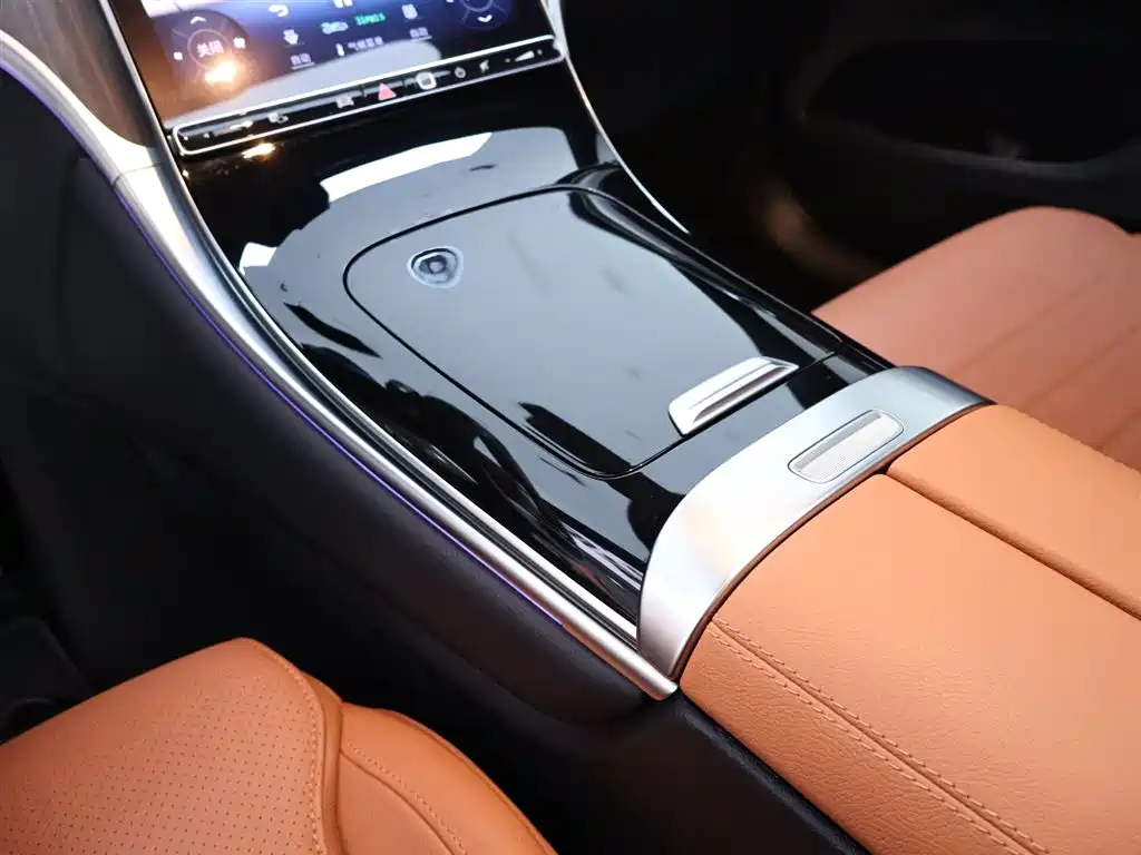 Mercedes-Benz GLC 2024 GLC 300 L 4MATIC Dynamic 5-seater фото 12