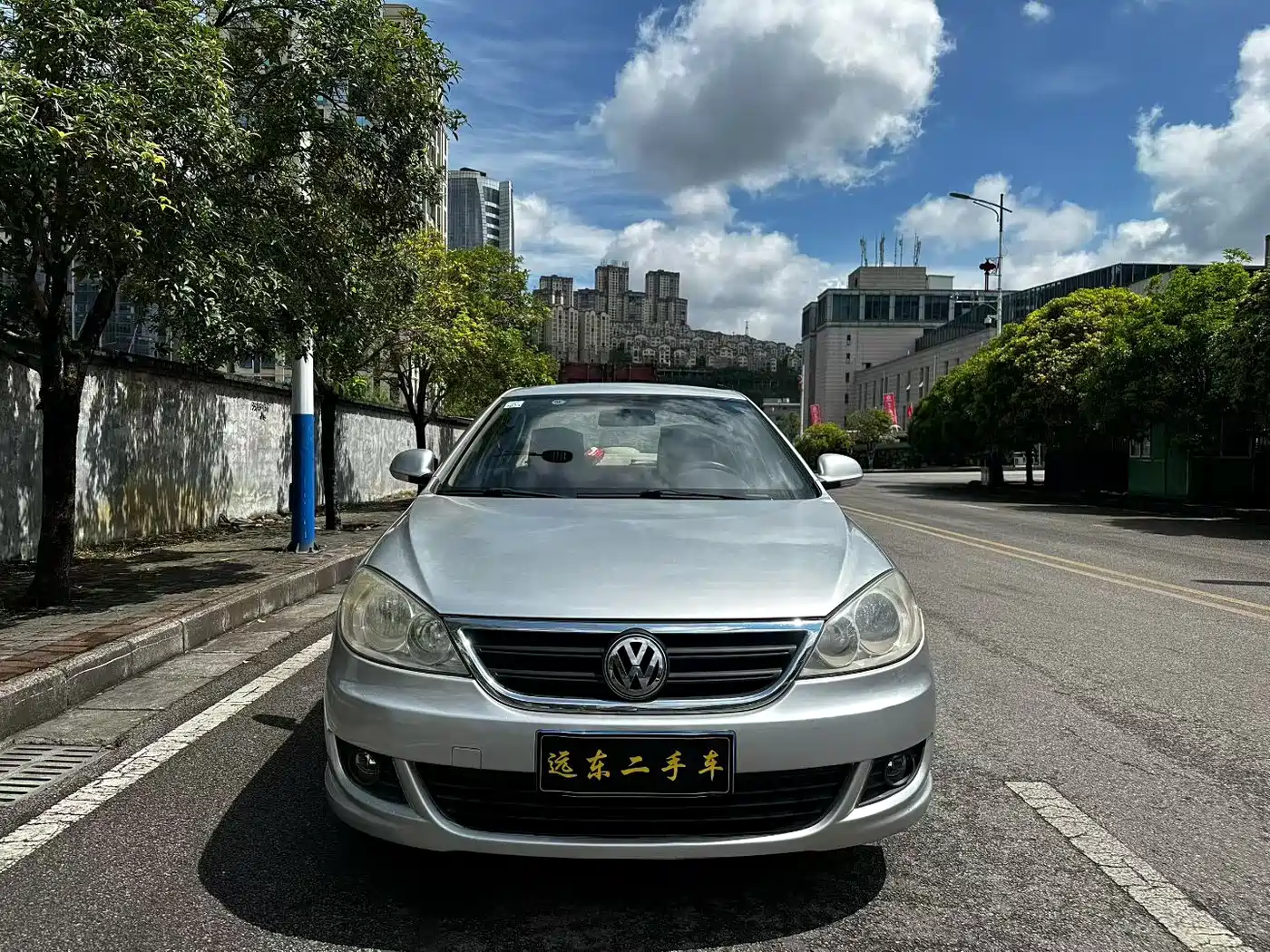 Volkswagen Lavida 2011 1.6L Automatic Leisure Edition фото 2