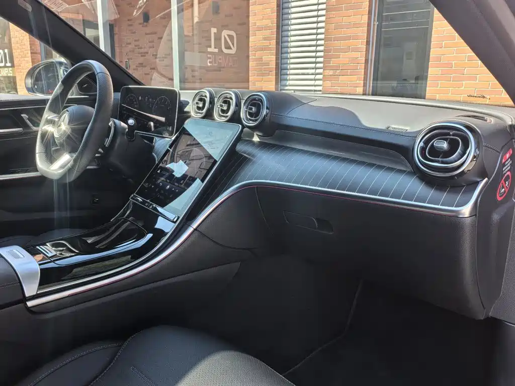 Mercedes-Benz C-Class 2025 2026 C 260 L Sport