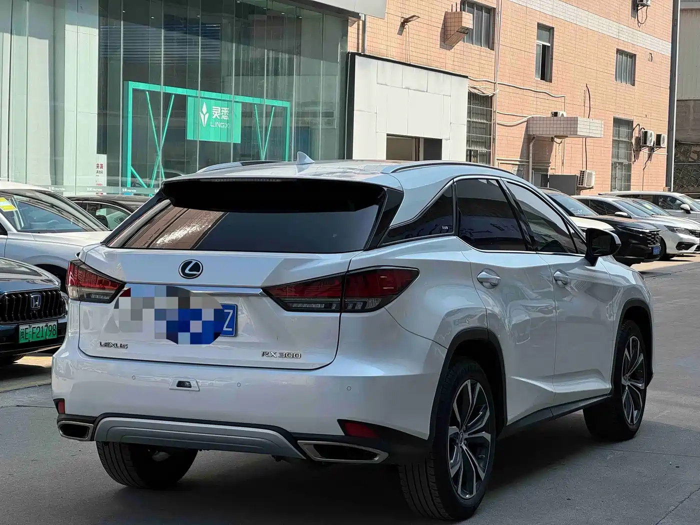 Lexus RX 2020 Facelift 300 AWD Elegance Edition фото 8