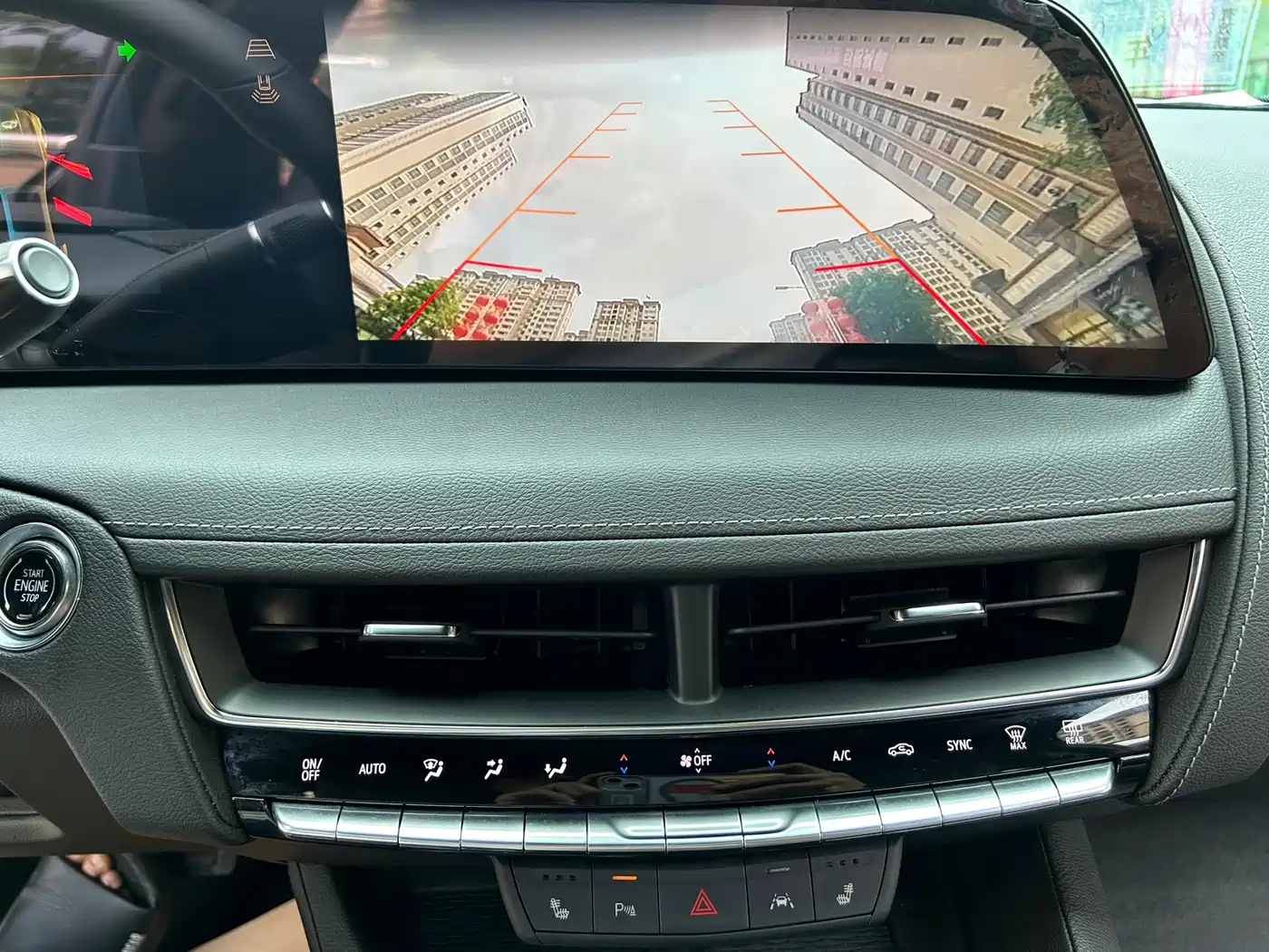 Cadillac CT5 2024 28T Luxury Model Pro фото 29