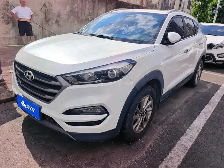 Hyundai Tucson 2015 1.6T Dual Clutch 2WD Smart