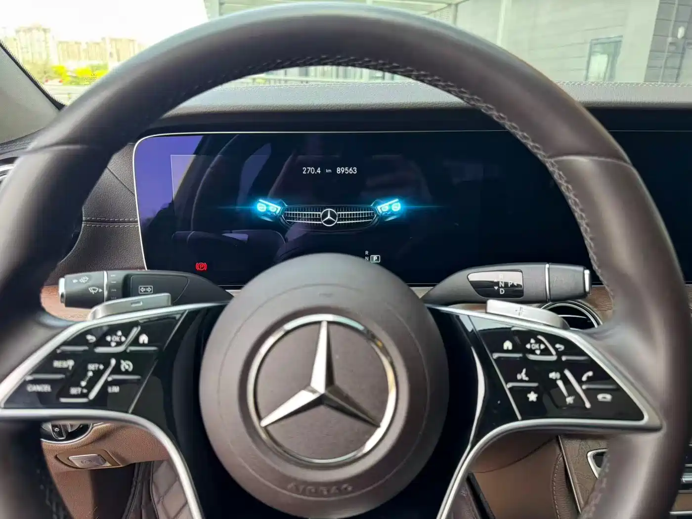 Mercedes-Benz E-Class 2022 E 260 L фото 12