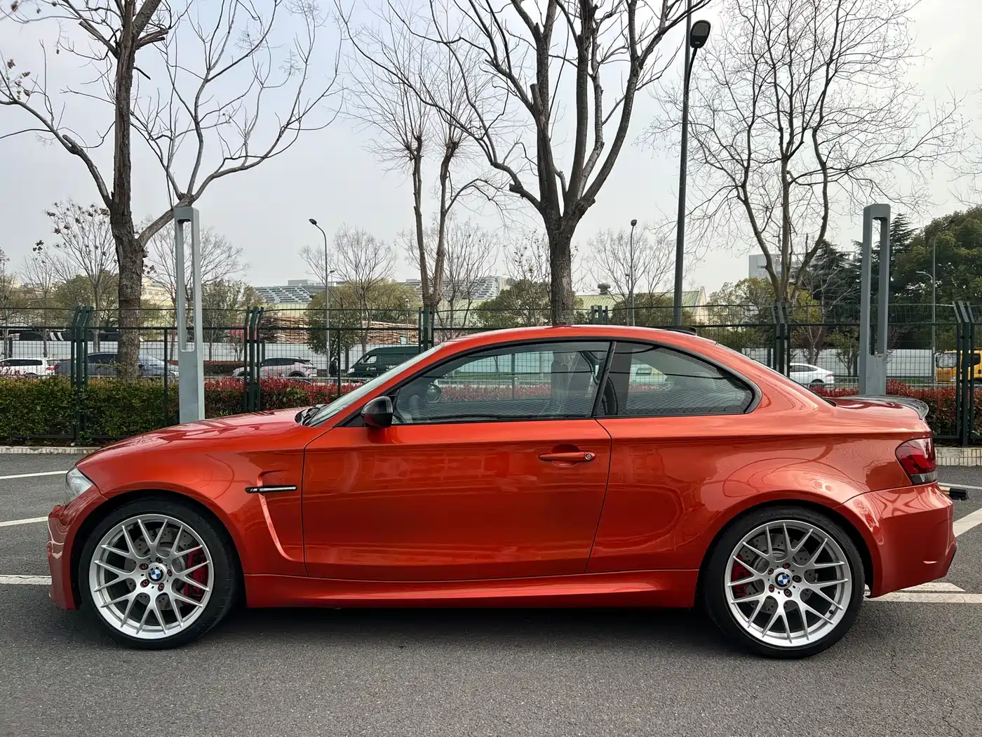 BMW 1 Series M 2011 1M Coupe фото 7