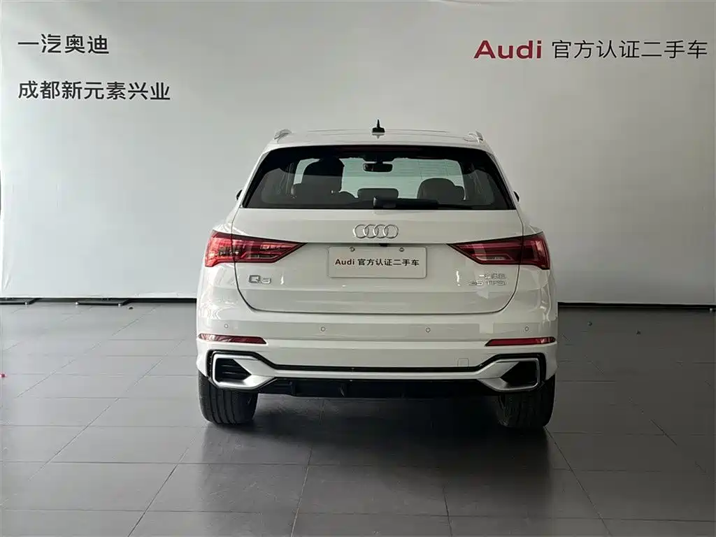 Audi Q3 2024 35 TFSI Fashion Elegance фото 5