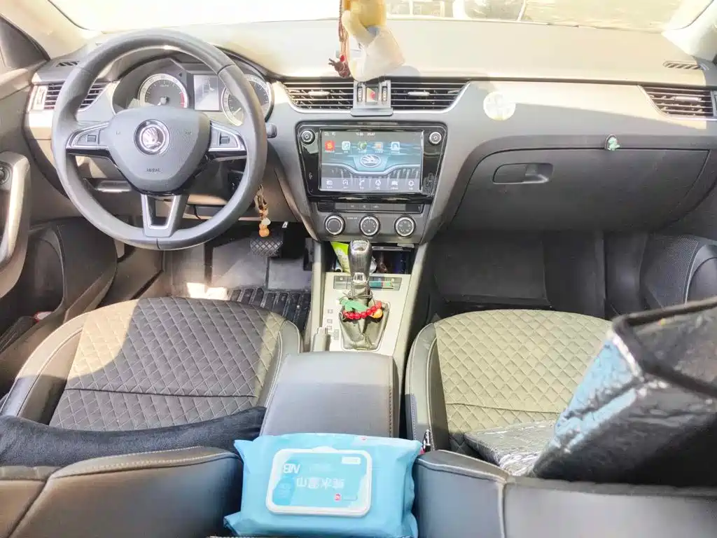 Photo 12 - Škoda Octavia