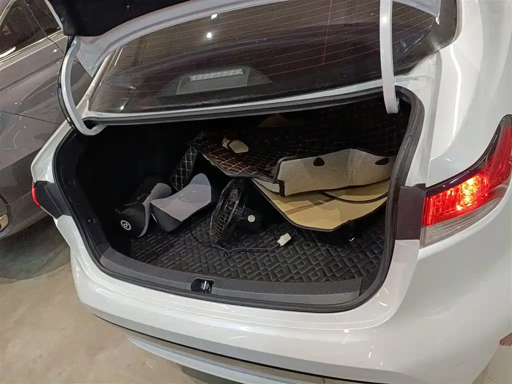 Toyota Levin 2021 185T CVT Luxury Edition фото 15