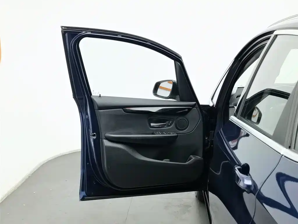 BMW 2 SERIES STATION WAGON