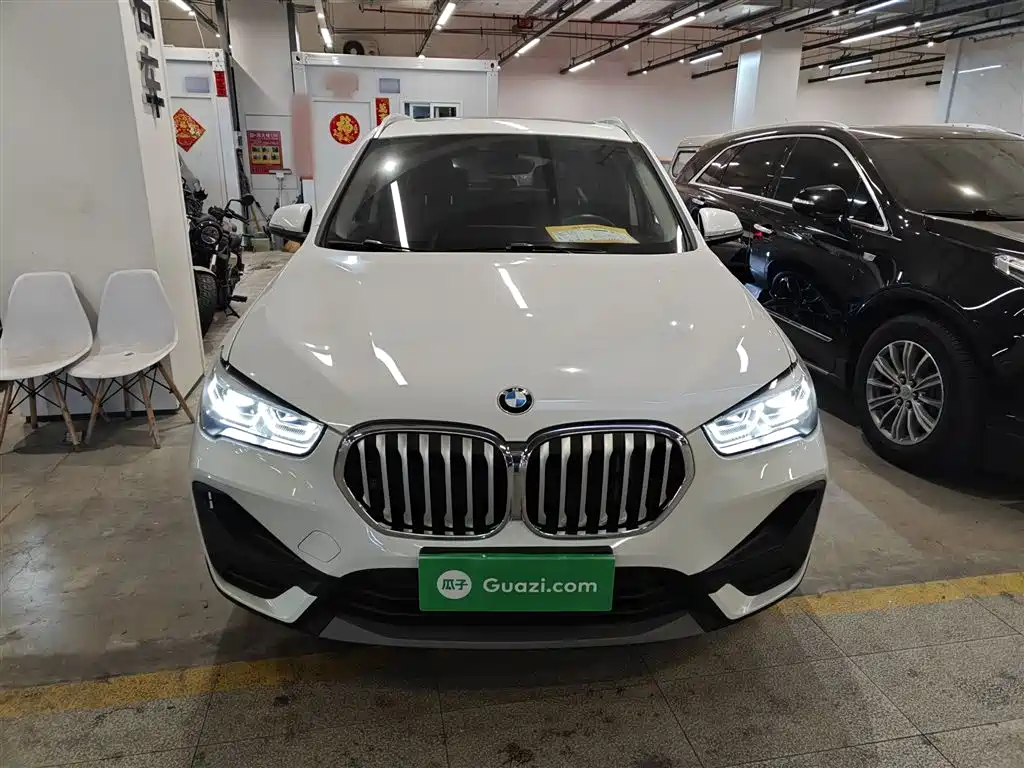 BMW X1 2022 sDrive25Li Leading фото 3