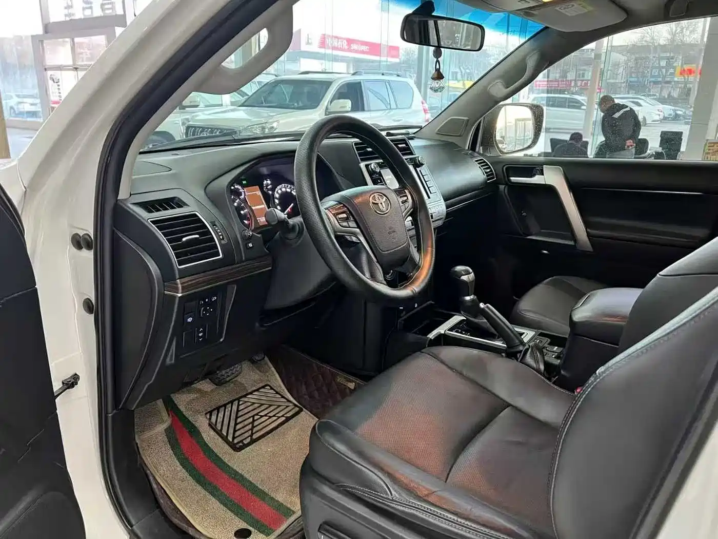 Toyota Prado 2018 3.5L Automatic TX-L Rear-mounted Spare Tire фото 4