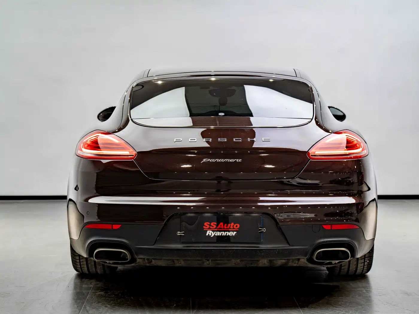 Porsche Panamera 2014 Panamera 3.0T фото 16