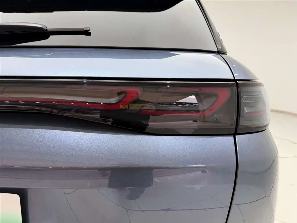 BYD SEA LION 07 DM I