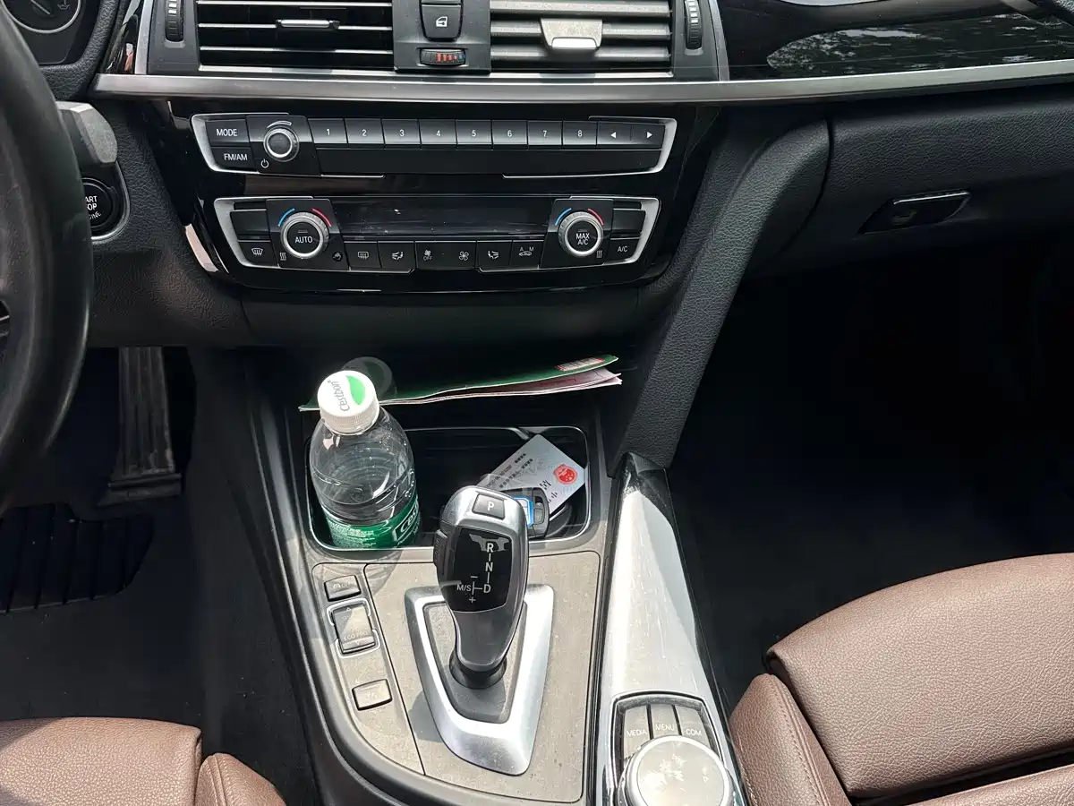 BMW 3 Series 2018 320Li Fashion Style фото 8