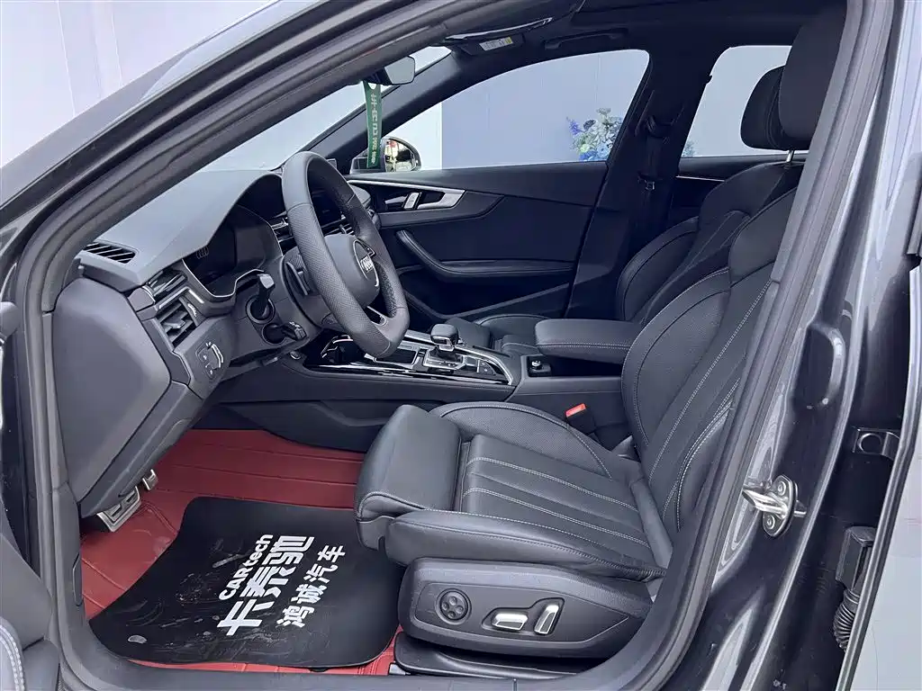 Audi A4L 2023 40 TFSI Luxury Sport фото 18