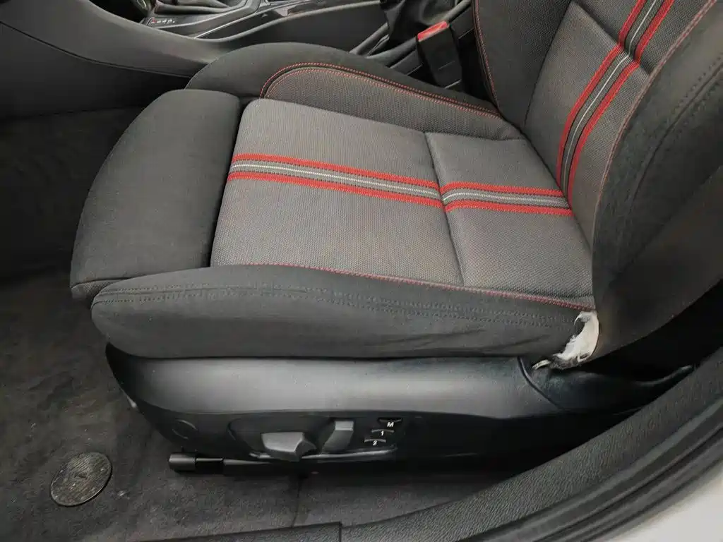 BMW X1 2013 sDrive18i Sport Design Package фото 20