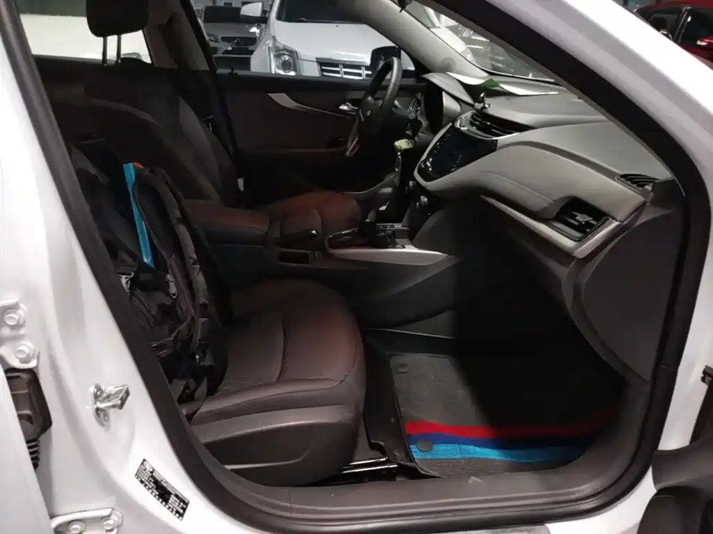 Chevrolet Malibu 2017 1.5T Automatic Comfort Edition фото 25