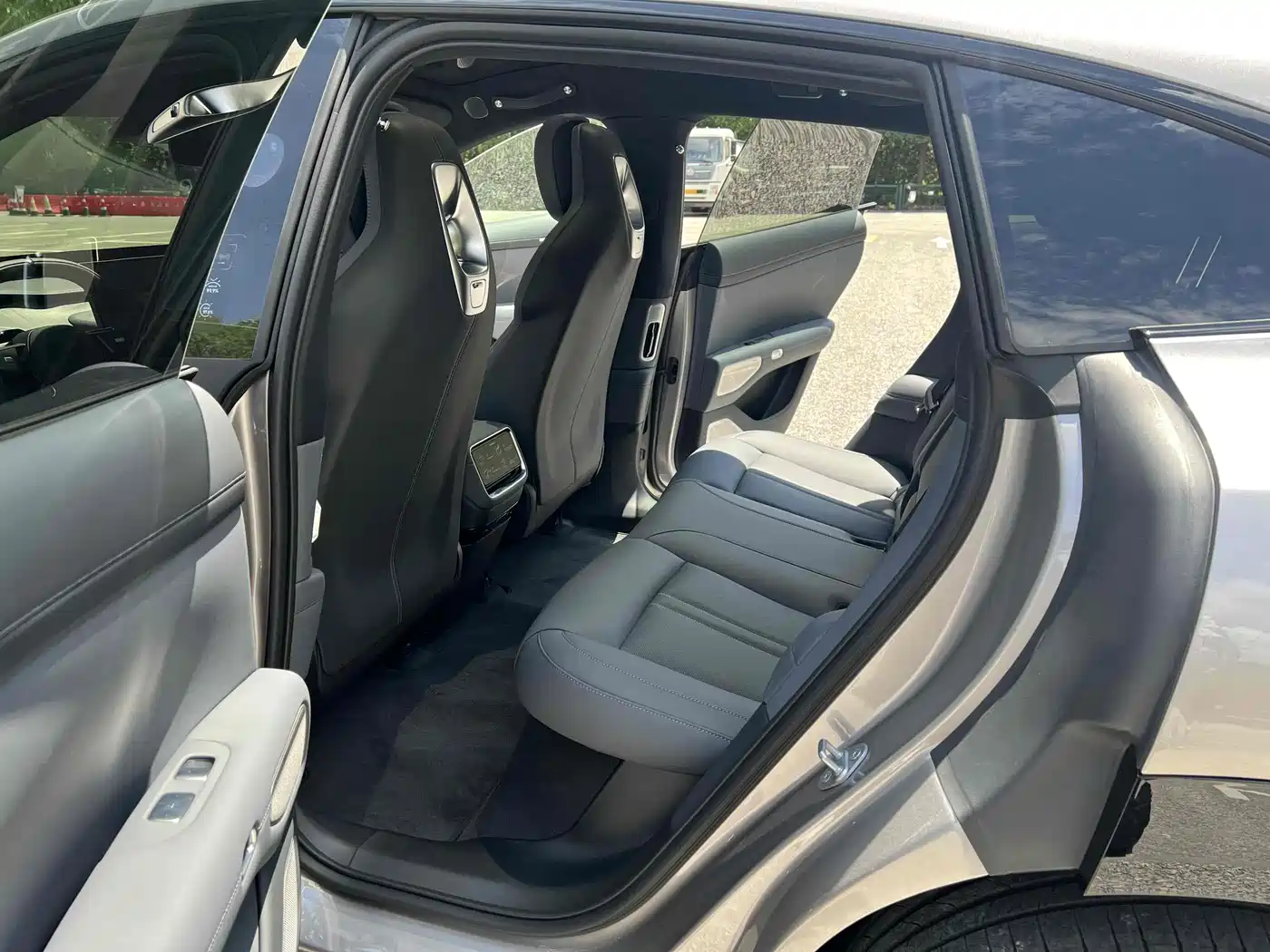 Xiaomi Auto Xiaomi YU7 2025 Extended Range RWD Edition фото 8