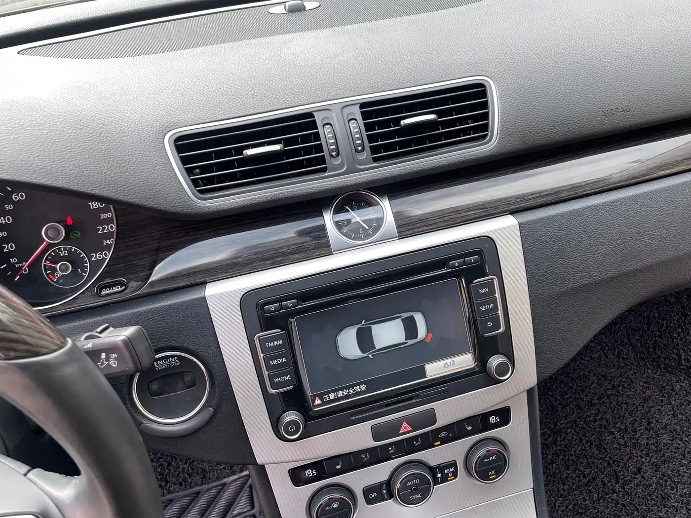 Volkswagen Magotan 2013 2.0TSI Premium фото 8