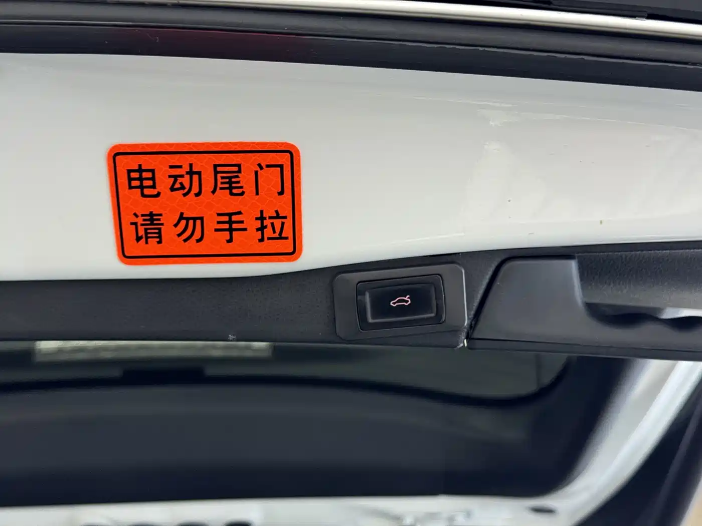 Toyota RAV4 Rongfang 2021 Hybrid 2.5L E-CVT AWD Elite PLUS Edition фото 17