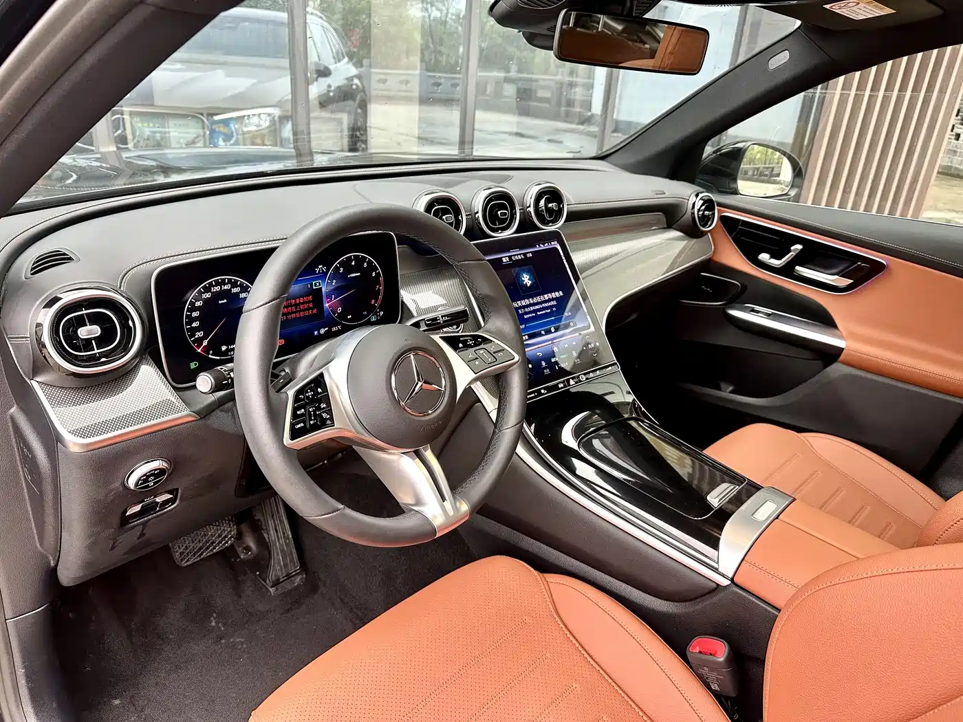 Mercedes-Benz GLC 2023 GLC 260 L 4MATIC Sport 5-seater фото 4