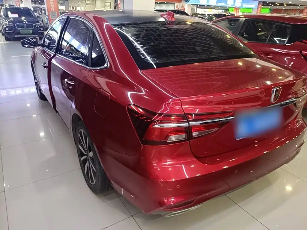 Фото 5 - Roewe i6