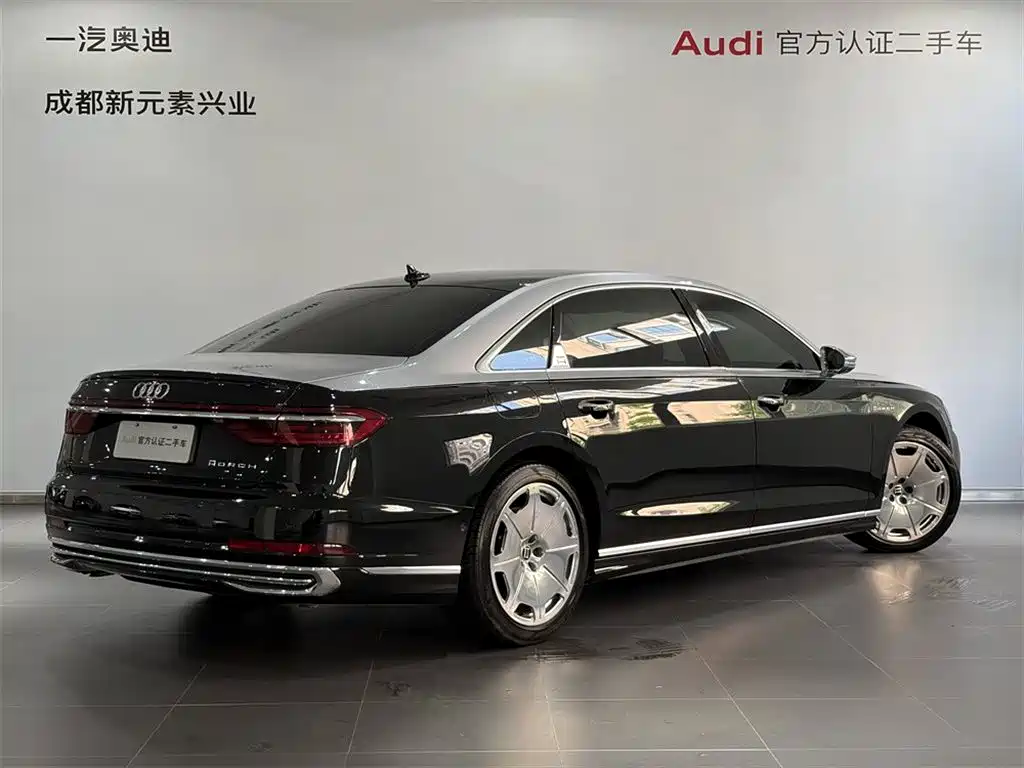 Фото 4 - Audi A8