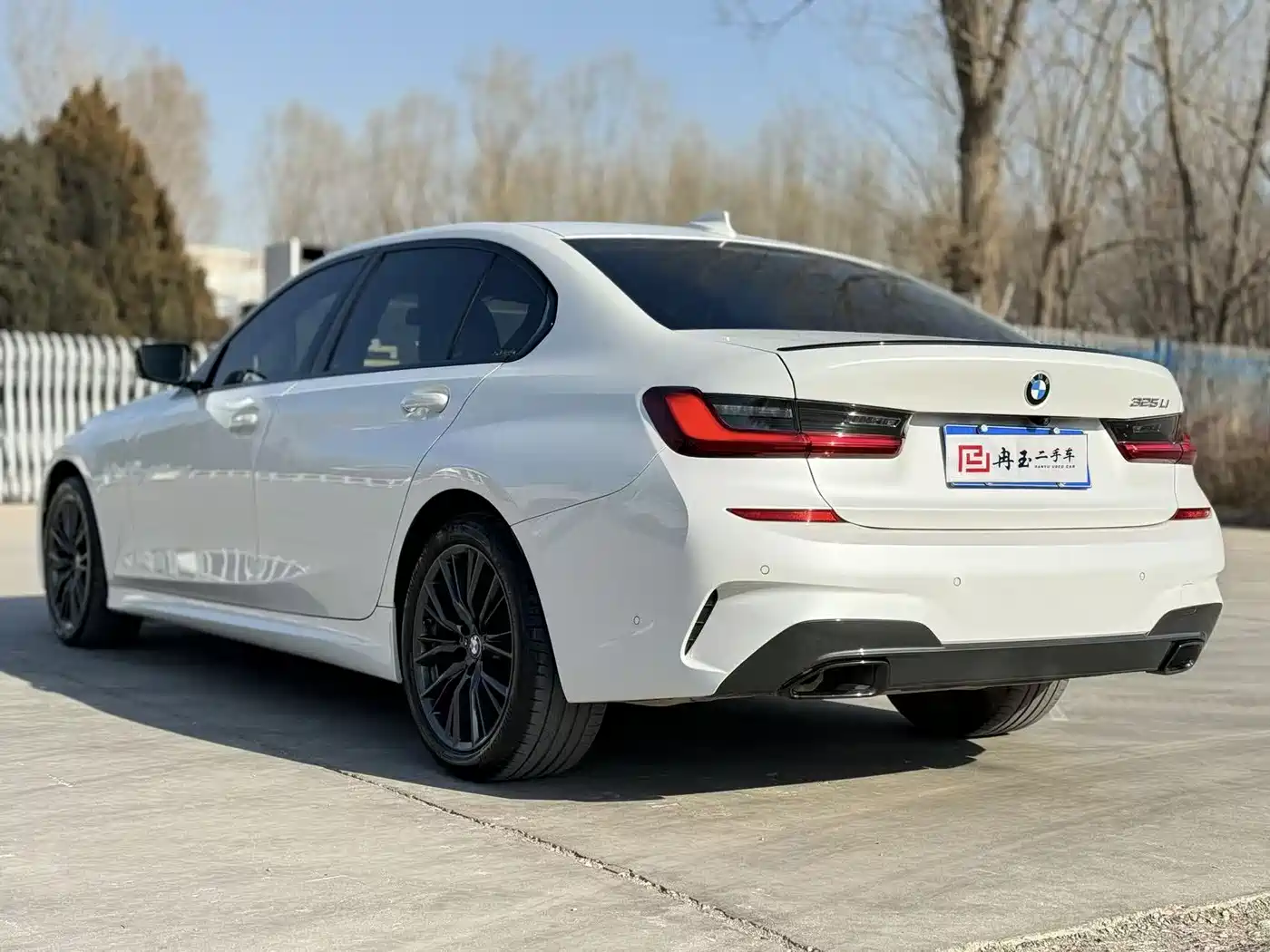BMW 3 Series 2022 325Li M Sport Shadow Edition фото 9
