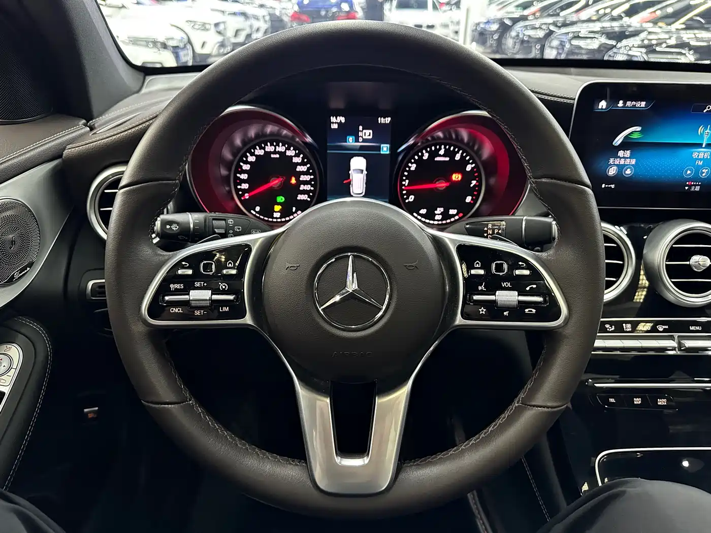 MERCEDES-BENZ GLC