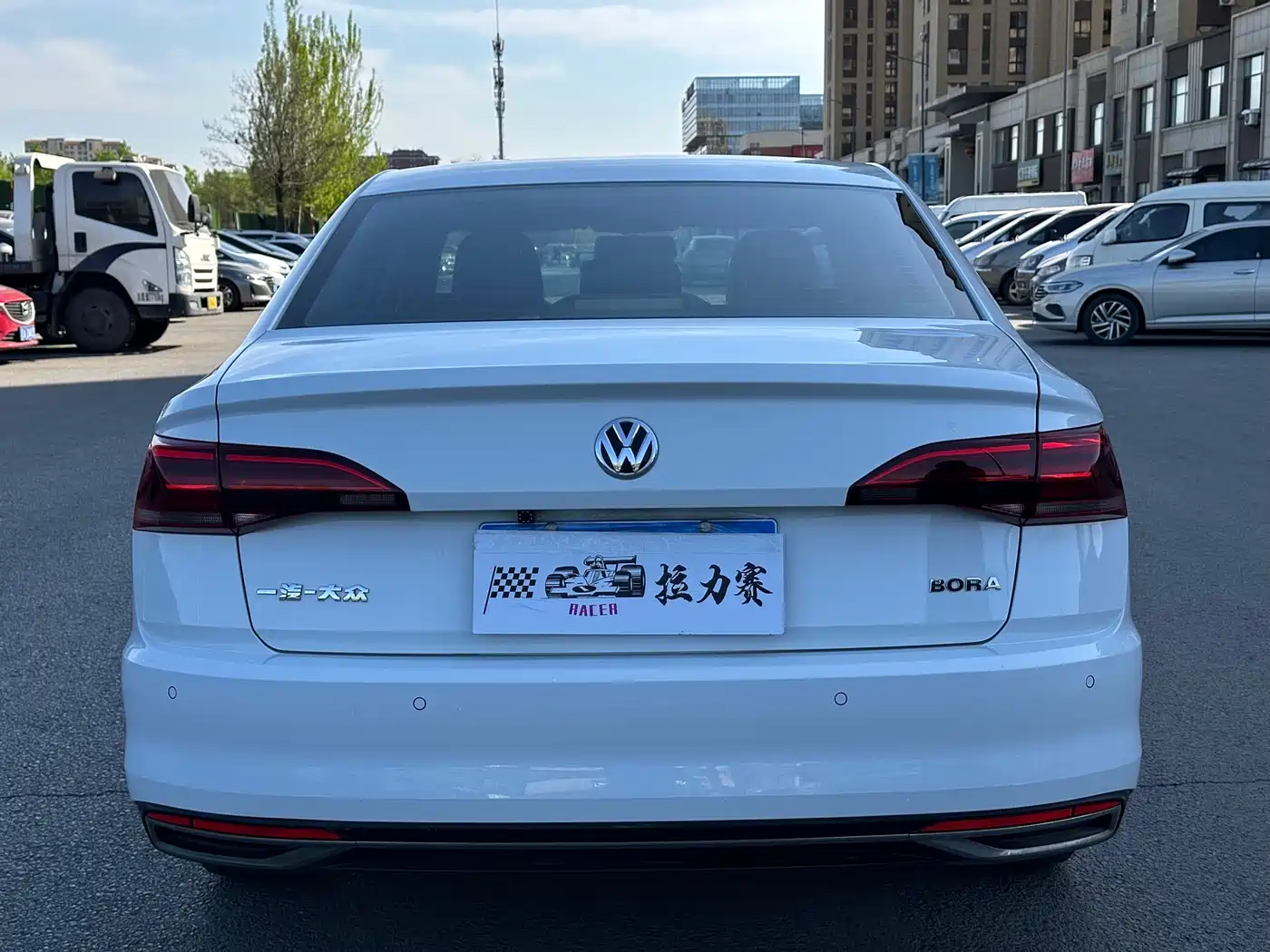 Volkswagen Bora 2019 1.5L Automatic Comfort Type фото 8