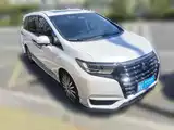Photo 3 - Honda Elysion