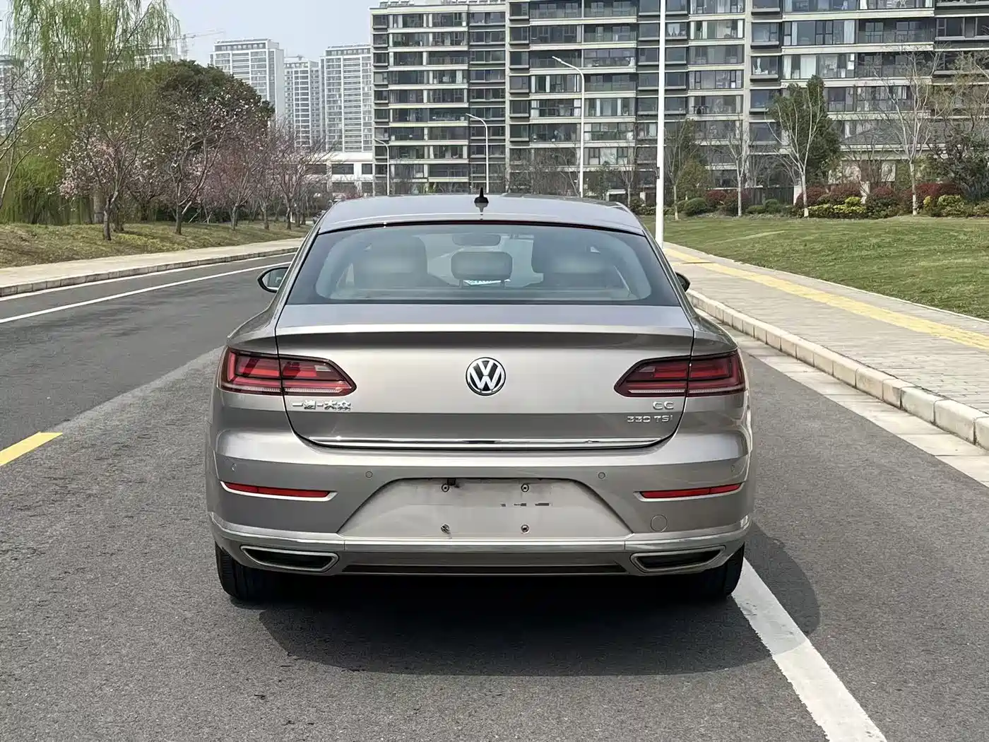 Volkswagen FAW-Volkswagen CC 2019 330TSI Luxury Appearance (China V) фото 4