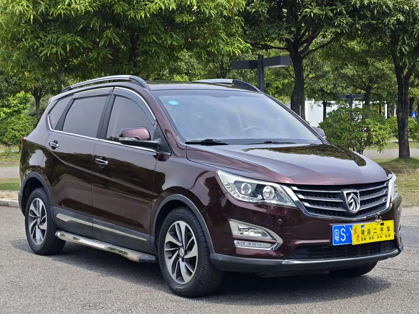 Baojun 560 2017 2016 1.5T Manual Luxury