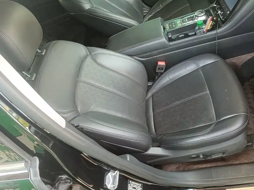 Фото 25 - Ford Taurus