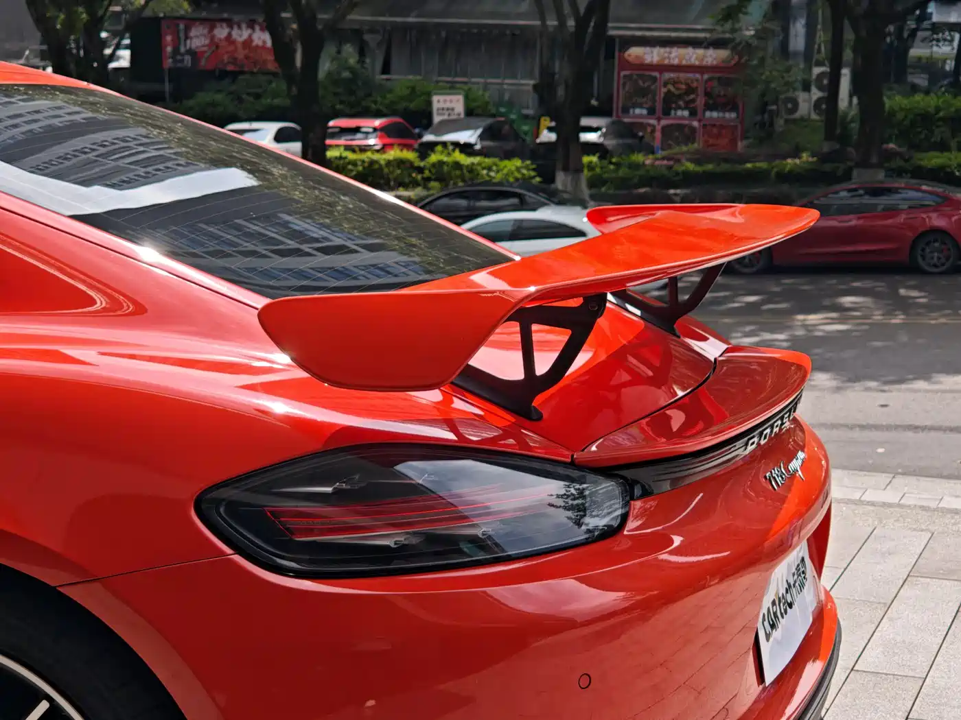 Porsche 718 2018 Cayman 2.0T фото 9