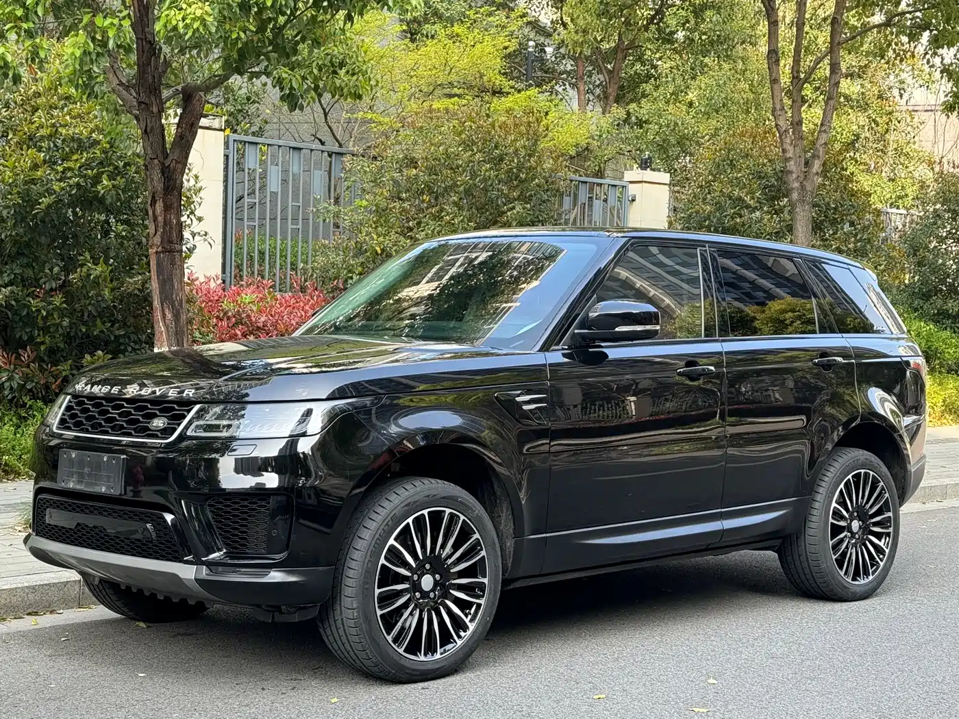 Land Rover Range Rover Sport 2021 3.0 L6 SE