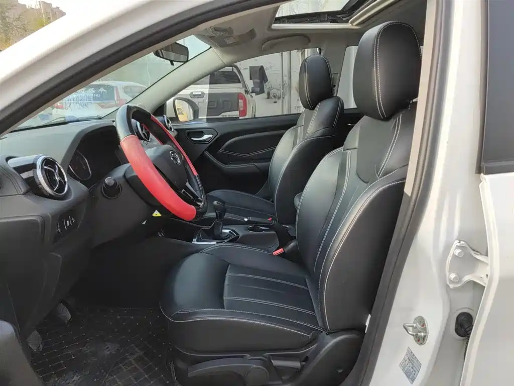 Soueast DX3 2023 2022 1.5L Manual Luxury
