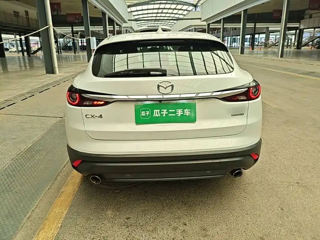 Фото 6 - Mazda CX-4