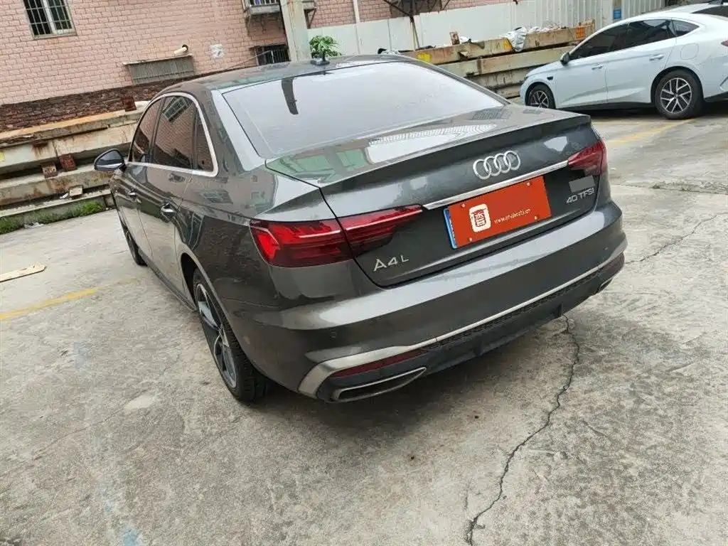 Audi A4L 2020 40 TFSI Fashion Dynamic Edition фото 4