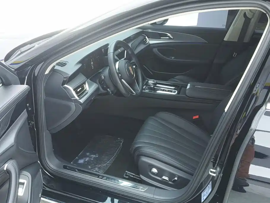Hongqi H5 2024 2.0T Automatic Smart Connect Flag Smooth Edition фото 9