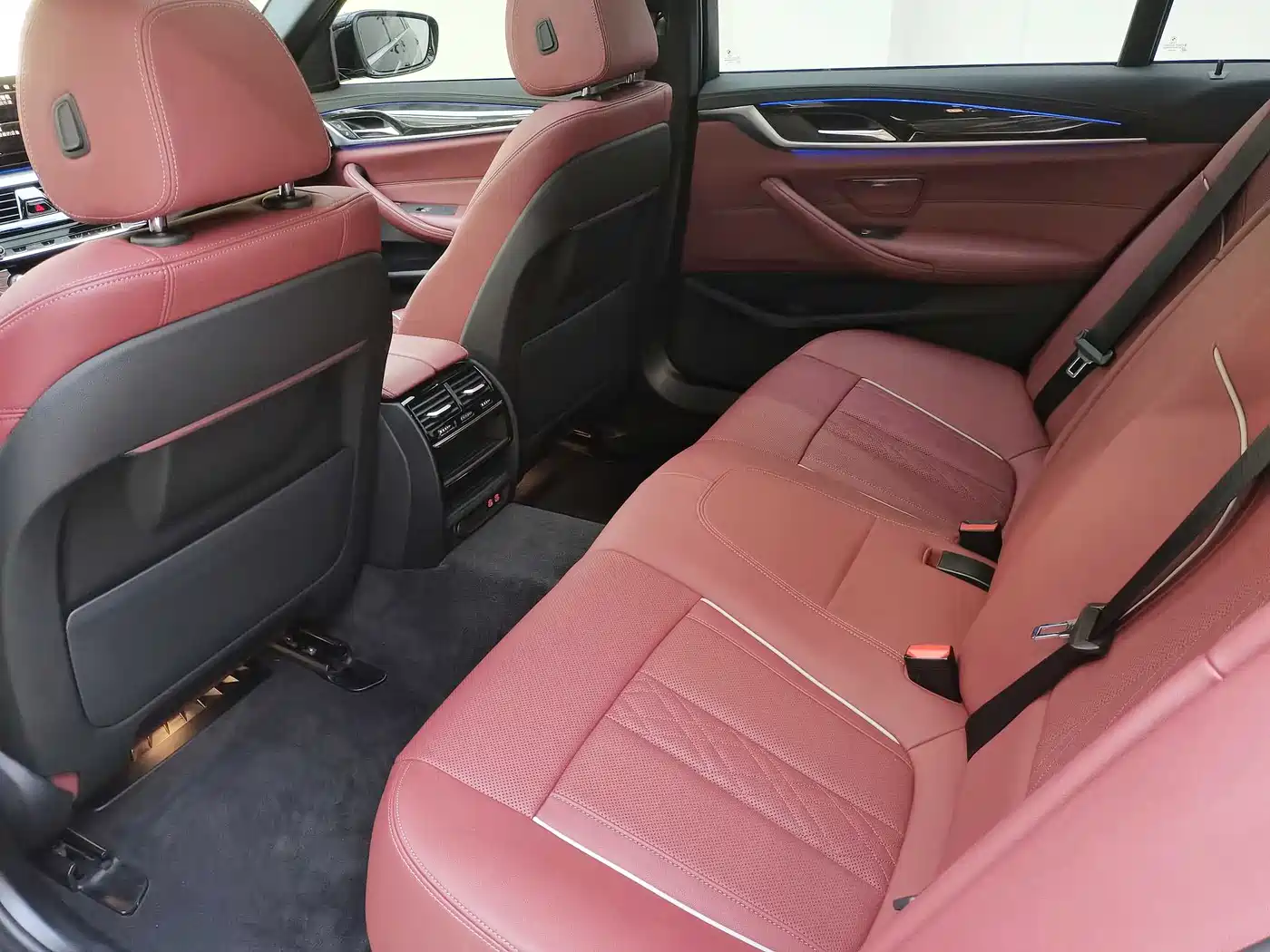 BMW 5 Series 2022 Model Second Facelift 525Li M Sport Package фото 17
