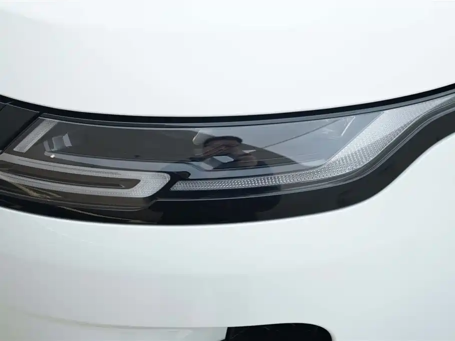 Land Rover Range Rover Evoque 2023 Range Rover Evoque L 249PS Luxury Edition фото 14