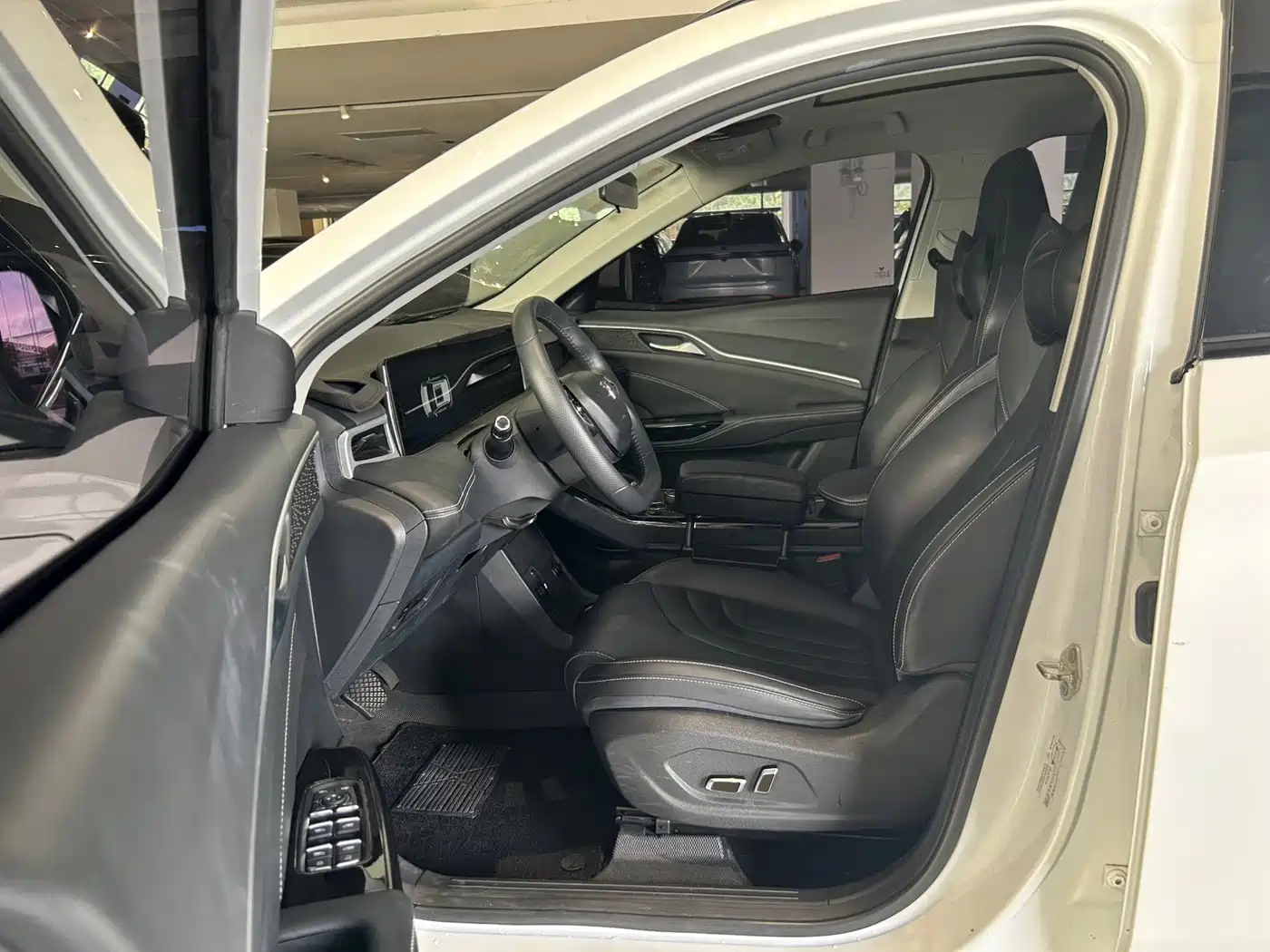 Фото 4 - Nezha Auto Neta U