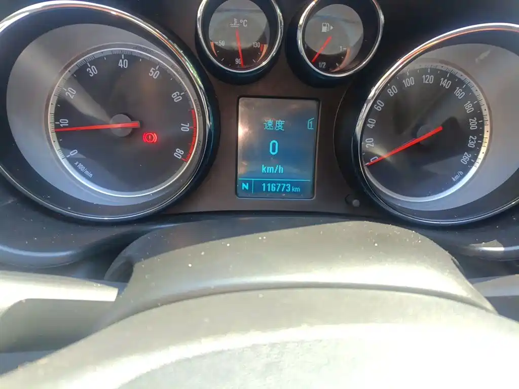 Buick Regal 2015 1.6T Leading Tech Edition фото 5