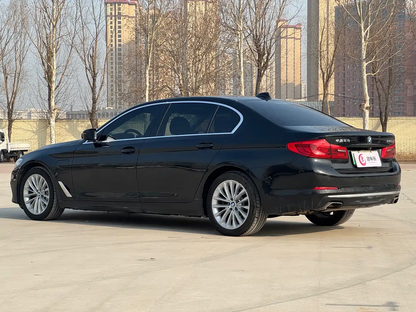 BMW 5 Series New Energy 2020 530Le Luxury Package фото 19