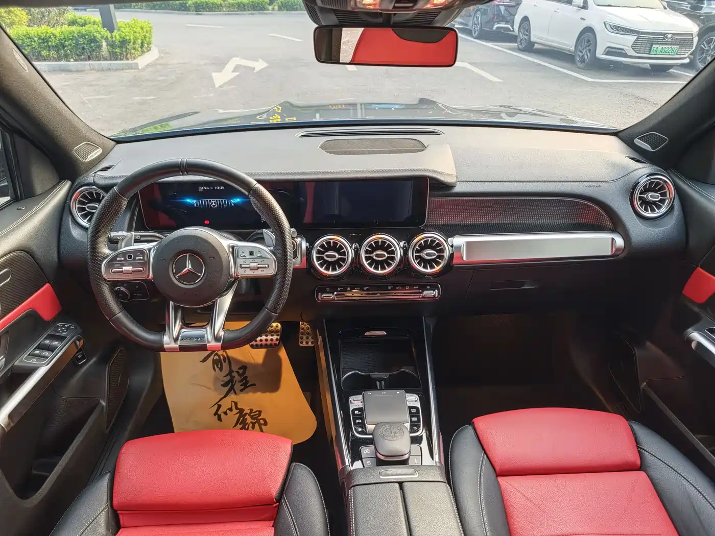 MERCEDES-BENZ GLB AMG