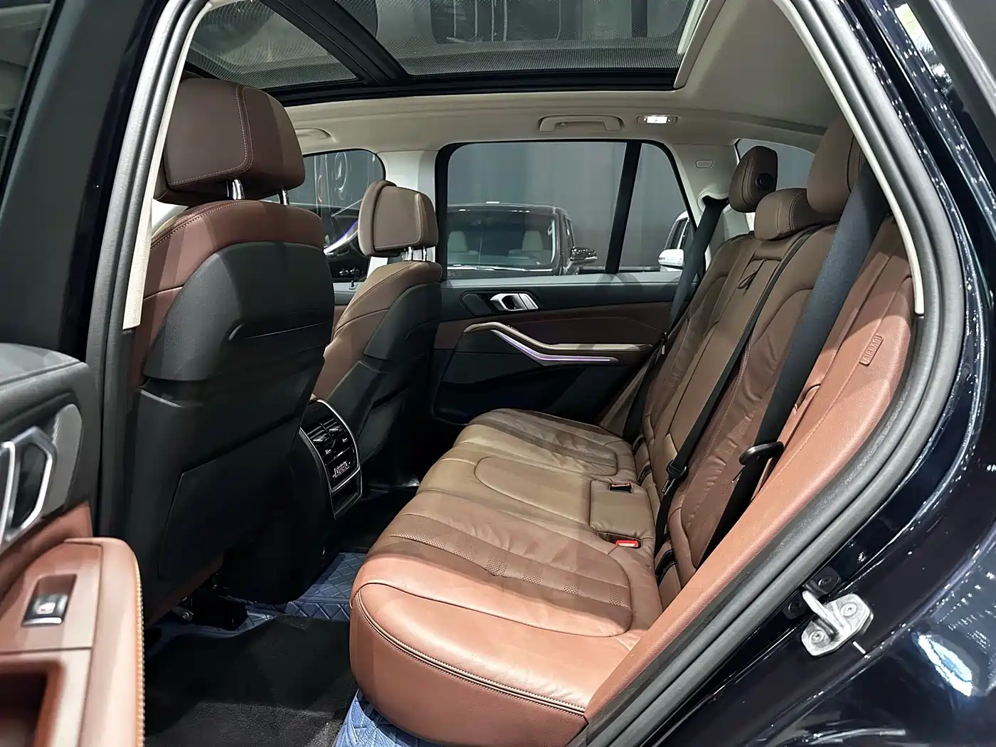 BMW X5 (Import) 2019 xDrive40i Exclusive M Sport Package фото 6