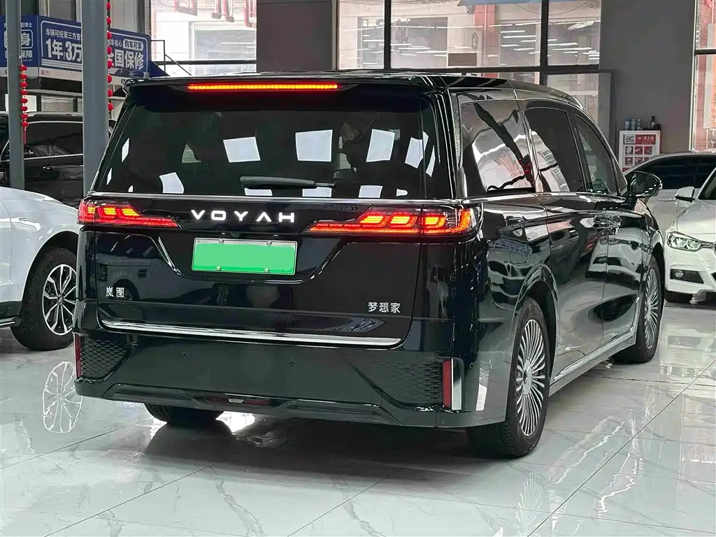 Voyah Auto Voyah Dreamer 2025 PHEV AWD Excellent Kunpeng Edition фото 6