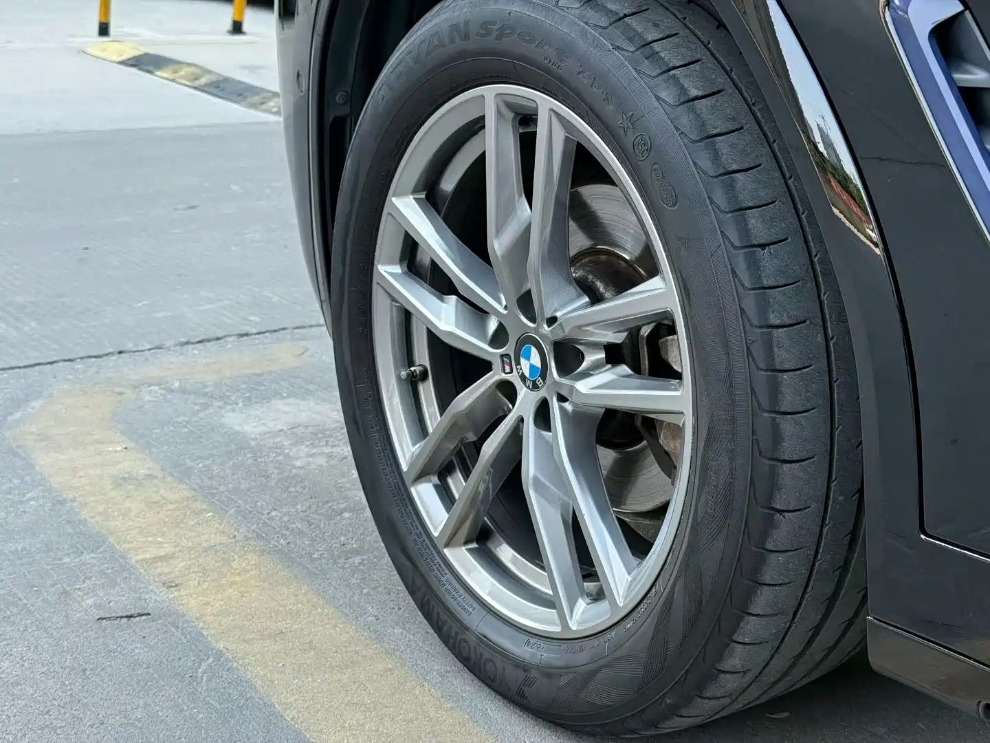 Photo 7 - BMW X4