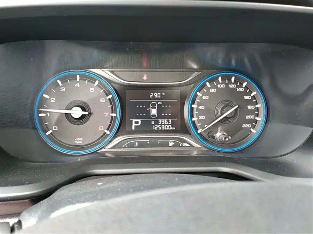 GAC Trumpchi Trumpchi GS3 2019 235T Automatic Elite Edition фото 12