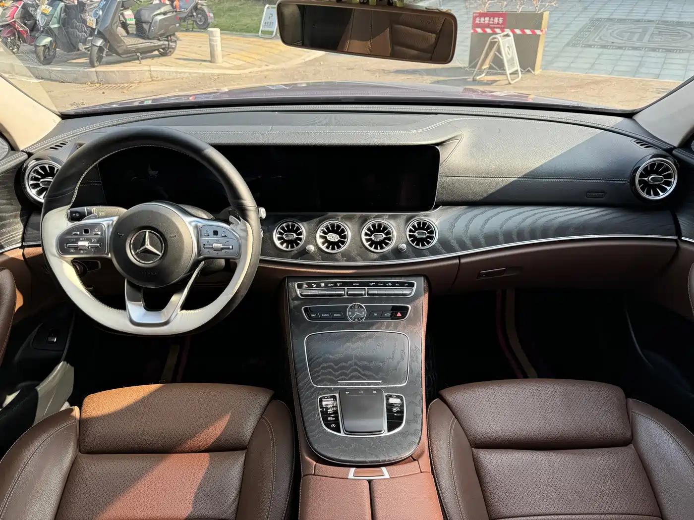 Mercedes-Benz E-Class 2019 E 200 L Sport 4MATIC фото 8